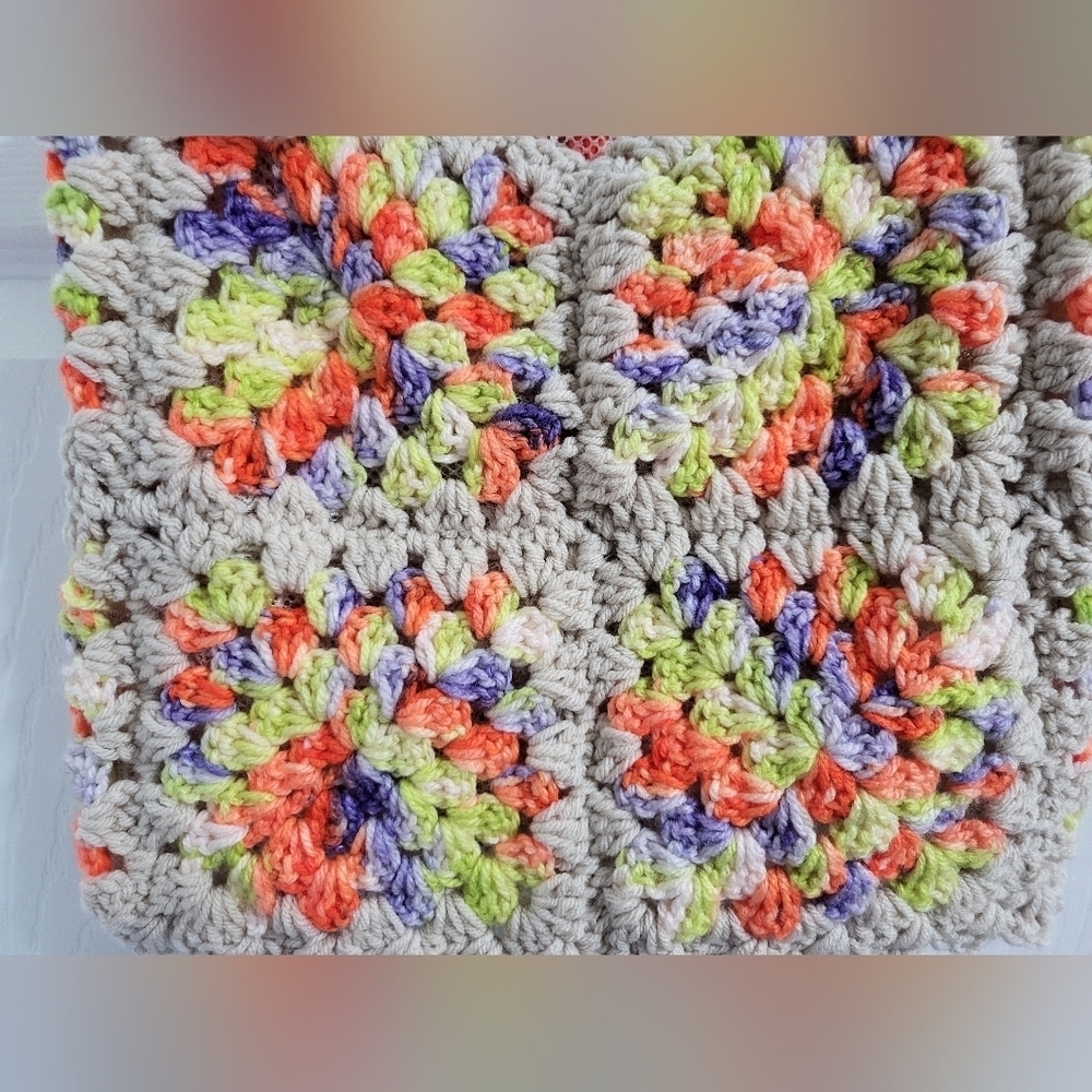Womens Handmade Colorful Crochet Granny Square Crop Top Size Estimated To Be Med - Picture 4 of 5